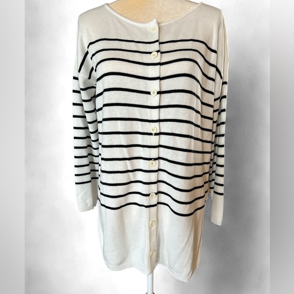 Cabi Turnabout Cardigan White and Black Striped Size XSmall Oversized/Reversible - Picture 4 of 14